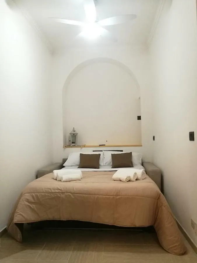 Apartment Alloggio Turistico Le Fioriere Hotel Rome Italy